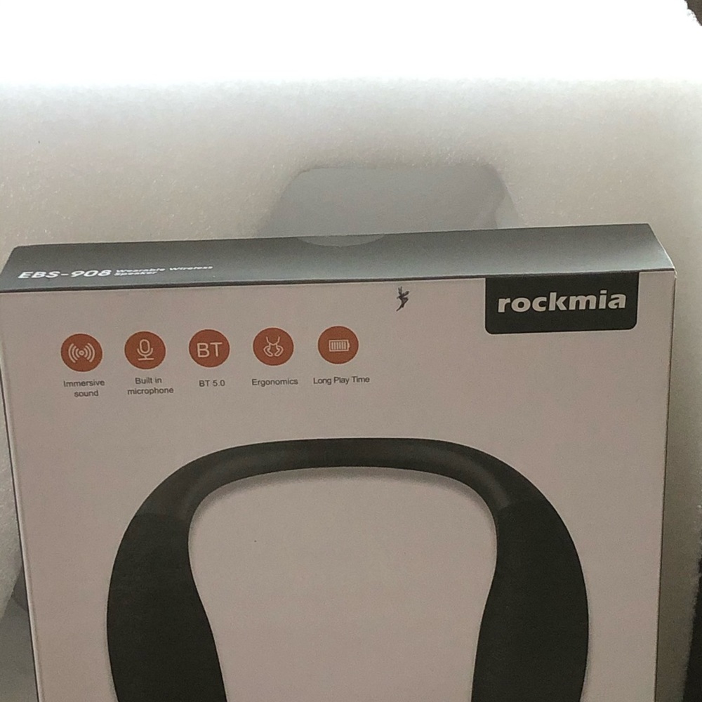 Wearable Bluetooth speaker - Picture 2 of 2